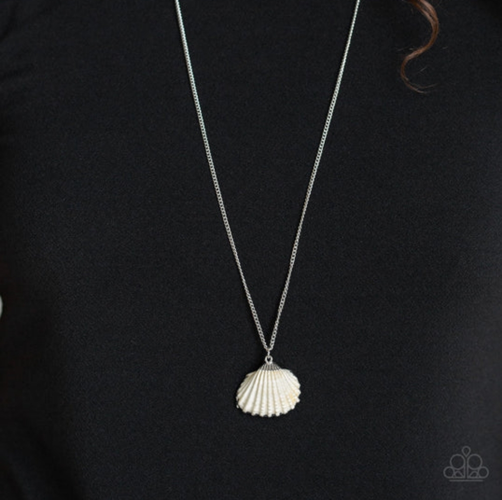 Show and Shell Silver Paparazzi necklace and earrings set
